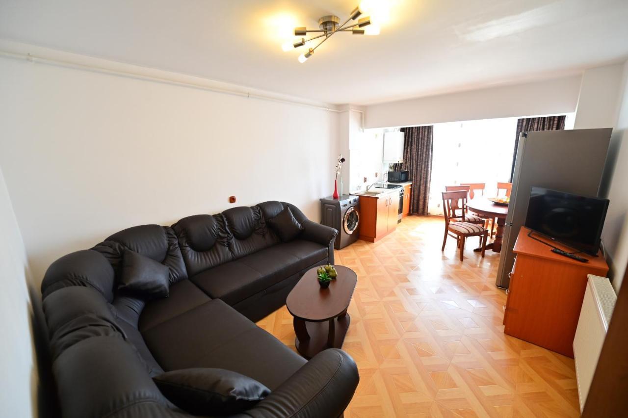 Vacation Apartment With Free Parking Сибиу Экстерьер фото